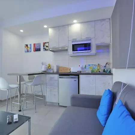 Tsolias Luxury In Protaras